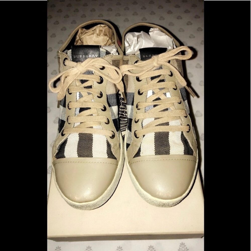 Burberry sneakers